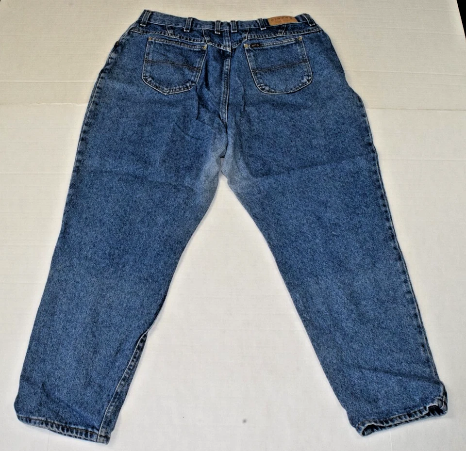 Vintage Jeans Lee Riders Size 36 x 28 80s Classic Blue Painters Jeans Made USA - Image 3 of 4