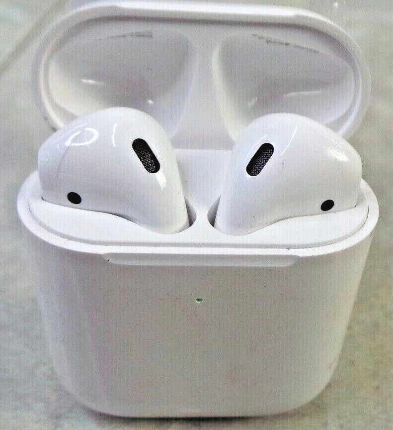 AirPods 1st/2nd Generation Casing‼️, Mobile Phones & Gadgets