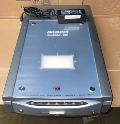 Microtek Scanmaker I700 Flachbett Scanner