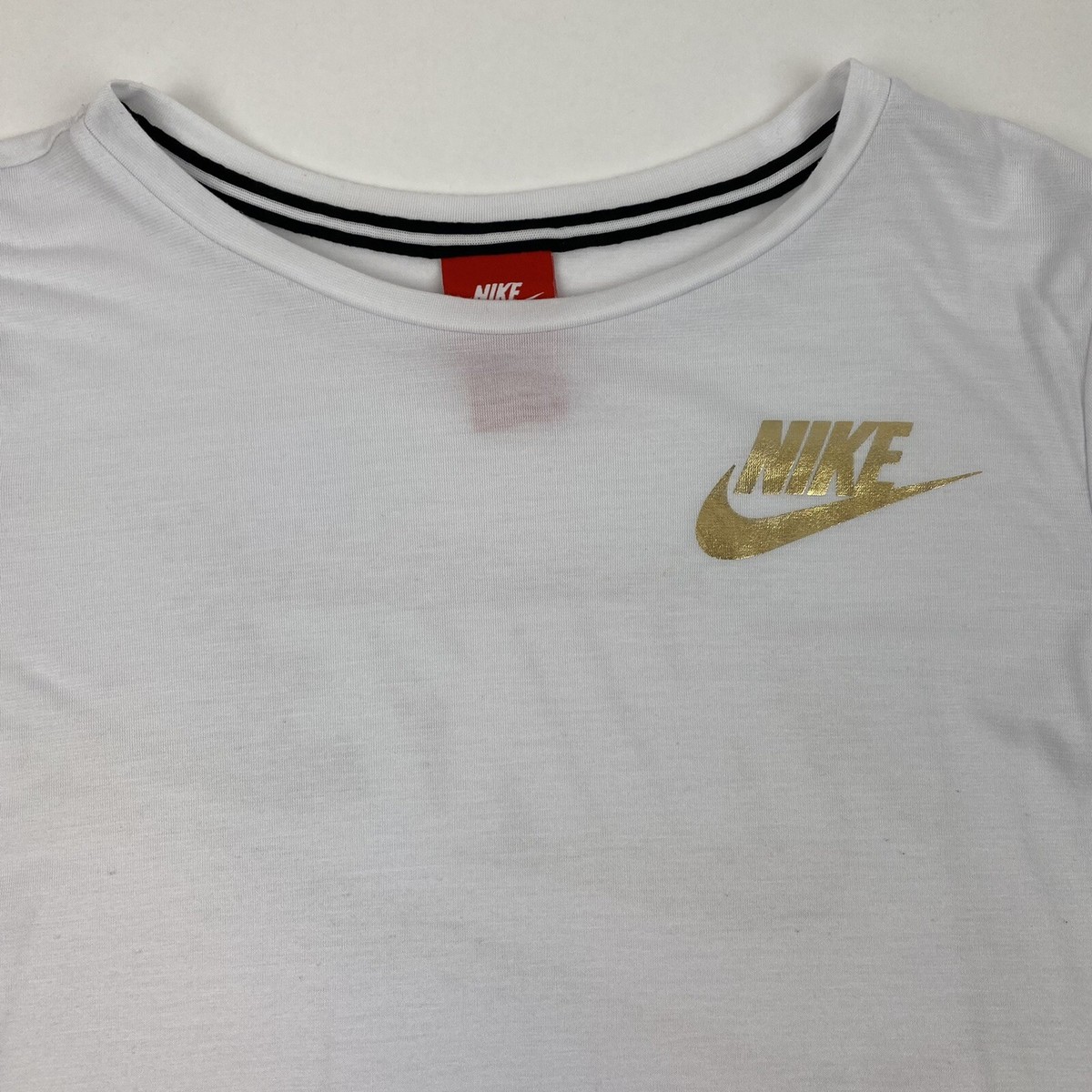 Nike Women's XS Essential Long Sleeve T-Shirt Top White Metallic