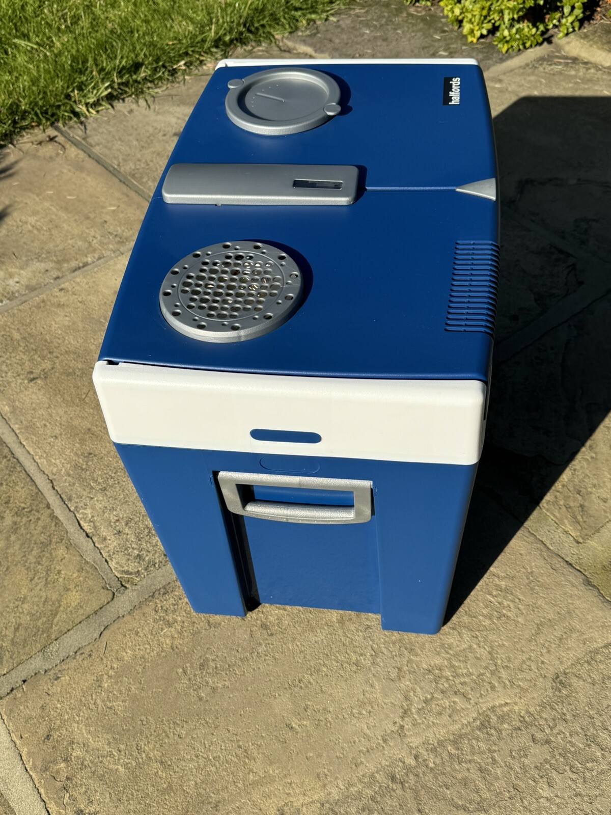 Halfords T35 DC 34L Electric Hot And Cold Car Cool Box 12v Cost Over £