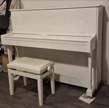 Klavier P118 von Irmler (by Blüthner) / Piano weiß hochglanz
