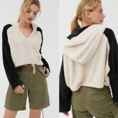 Urban outfitters Tilly cozy faux fur hoodie sweatshirt size large
