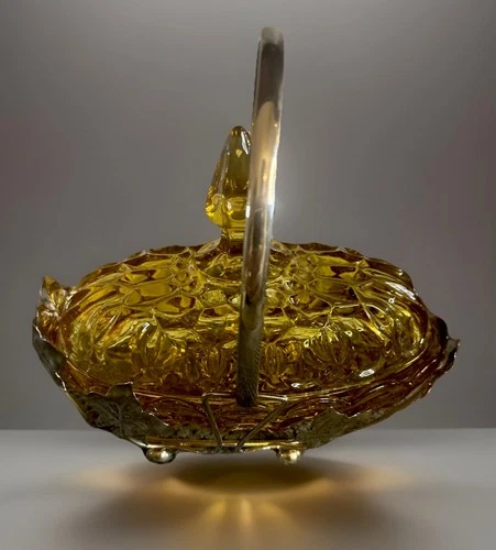 Amber Honey Gold Anchor Hocking Vintage Butter Dish,Scalloped Edge,Faceted Cover