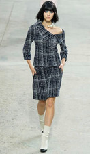 Chanel Runway suit 38 Jacket and Skirt Navy