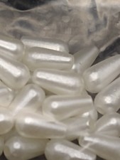 Shimmer Teardrop White 50 Count Acrylic 10 mm Beads.