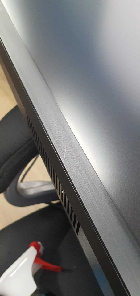 Samsung C49HG90DMU 49" Curved Gaming Monitor 3840x1080 144Hz 1ms 32:9 Display - Bild 3 von 4