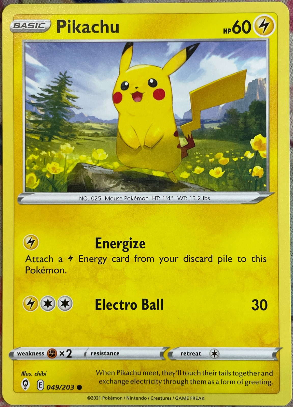 Pikachu - 049/203 - Evolving Skies Pokemon 2021