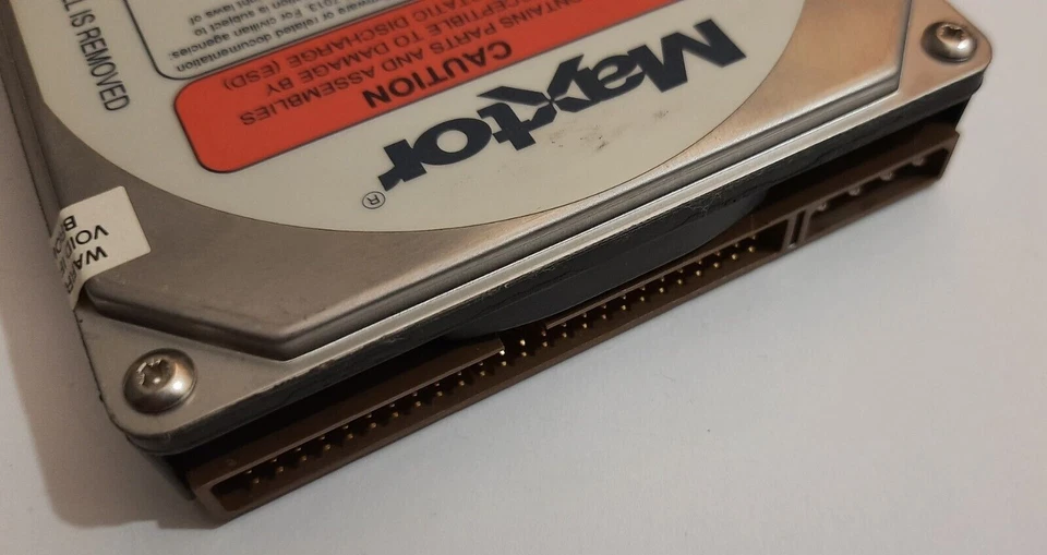 Maxtor 7290SR SCSI Festplatte (290MB, 50-pol., retro, 1994) - Bild 3 von 3