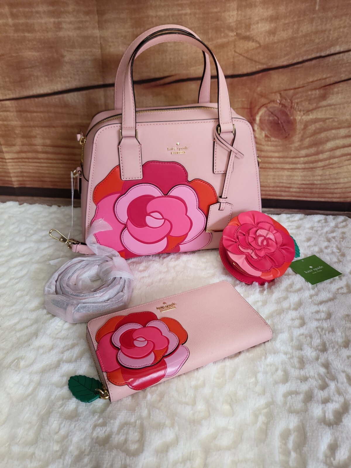 New - RARE HTF Kate Spade Rambling Roses Crossbody Set