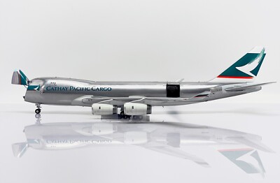JC Wings Interactive 1:200 Cathay Pacific Cargo B747-400F 'Silver