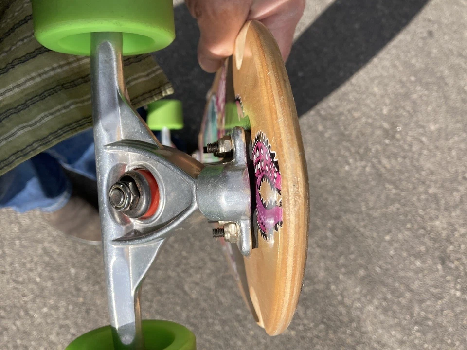 Longboard Dogtown Completo 37.5” X 9.25” con gráfico de pulpo. Apenas montado. Foto 4 de 4