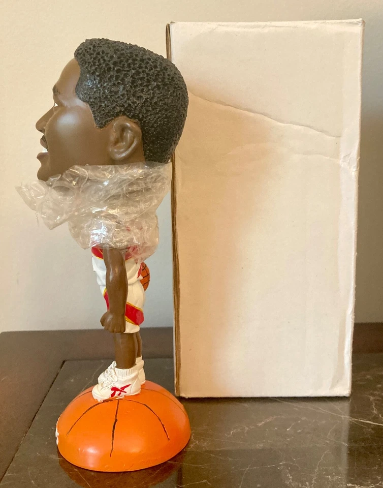 ATLANTA HAWKS DOMINIQUE WILKINS STADIUM GIVEAWAY BOBBLEHEAD! 01/02 SEASON W/BOX! - Image 2 of 4