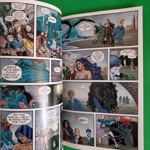 Wonder Woman Vol. 1: Blood the New 52 Paperback Brian Azzarello - Picture 5 of 10