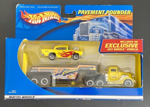 2000 HOT WHEELS PAVEMENT POUNDER CAR TRANSPORTER YELLOW NIB '57 CHEVY