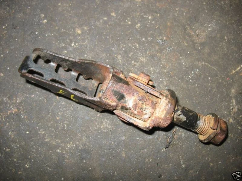 80 KAWASAKI KE175 KE 175 FL FOOT PEG Foto 2 de 2