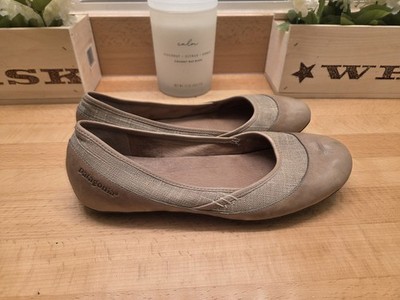 Patagonia Maha Retro Khaki Tan Leather Ballet Flats Women's Size 9