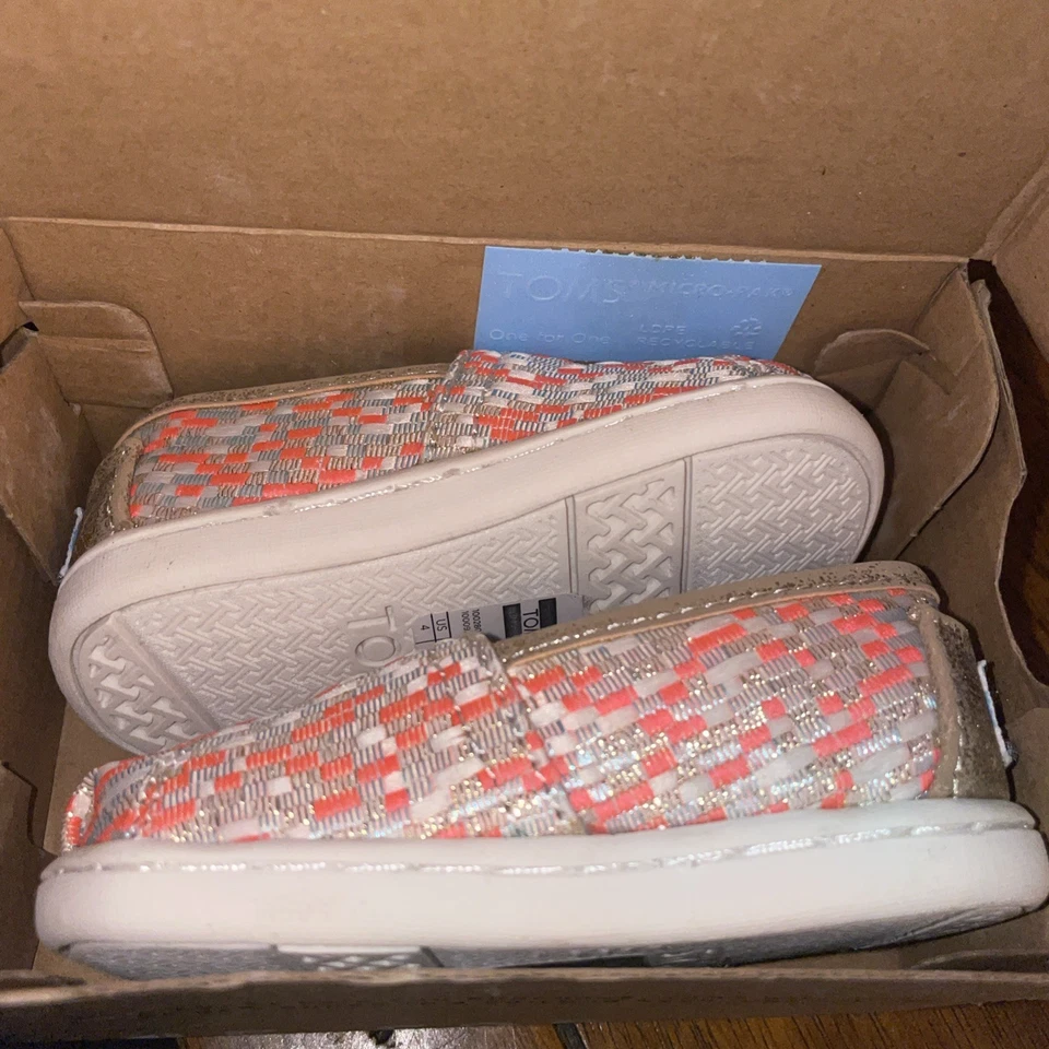 Tecido Toms Classic rosa brilhante bebê minúsculo tamanho 4 meninas - Imagem 4 de 4