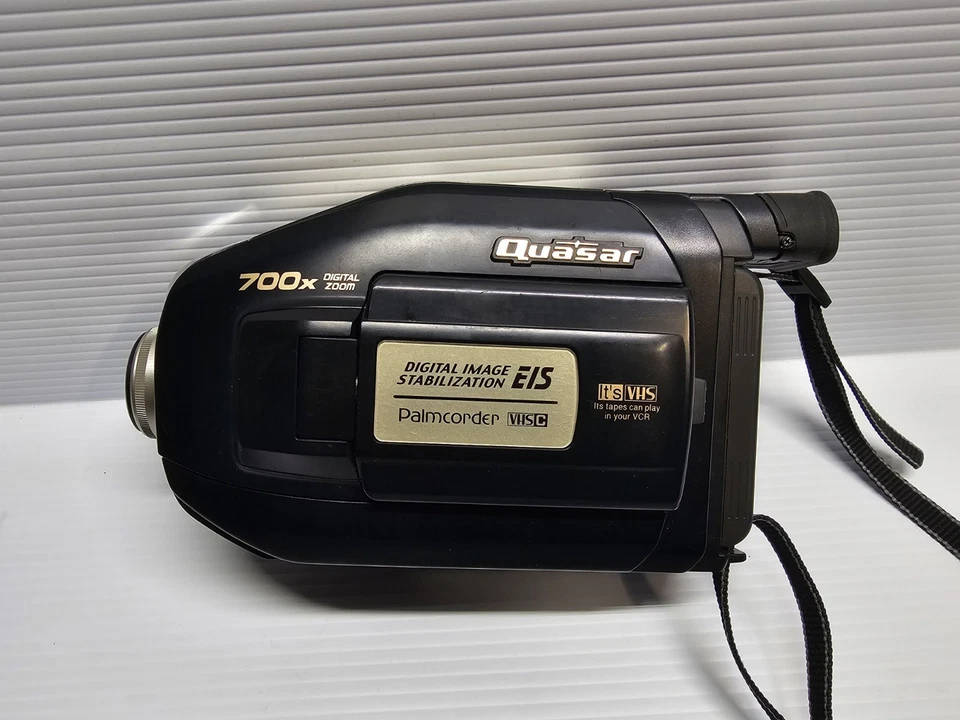 Quasar VM-L153 Digital Zoom Camcorder 700x - Image 2 of 4