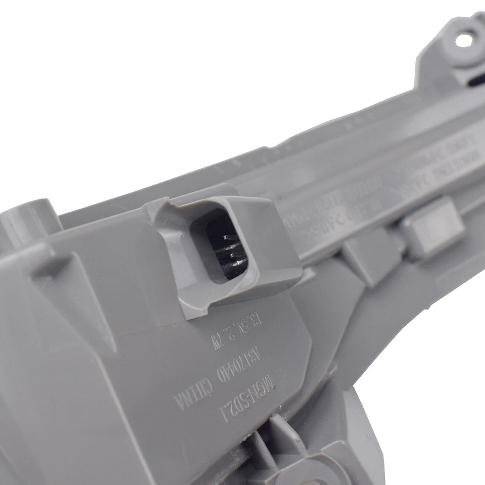 Mirror Turn Signal Lights Right side A0999067401For Mercedes Benz W205 W213 W222 - Image 4 of 4