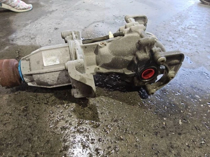 Conjunto de suporte diferencial de eixo traseiro Ford Edge Fusion 2015-2018 fabricante de equipamento original - Imagem 2 de 4