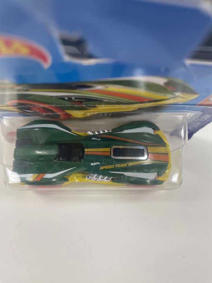 Hot Wheels Roadster Bite HW Speed Team Track Stars 1/5 22/250 2022 Collectors - Image 3 of 4