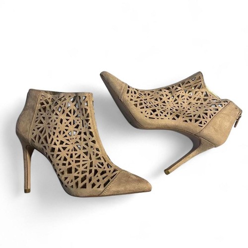 Women’s Shoes Size 7.5, Varied Brands And Styles For $10 Or Less!