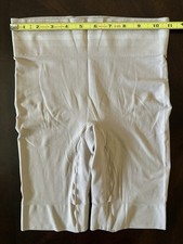 Jockey Beige Cooling Skimmies Seamfree Ultralight Smoothing No-Chafe Slipshort M