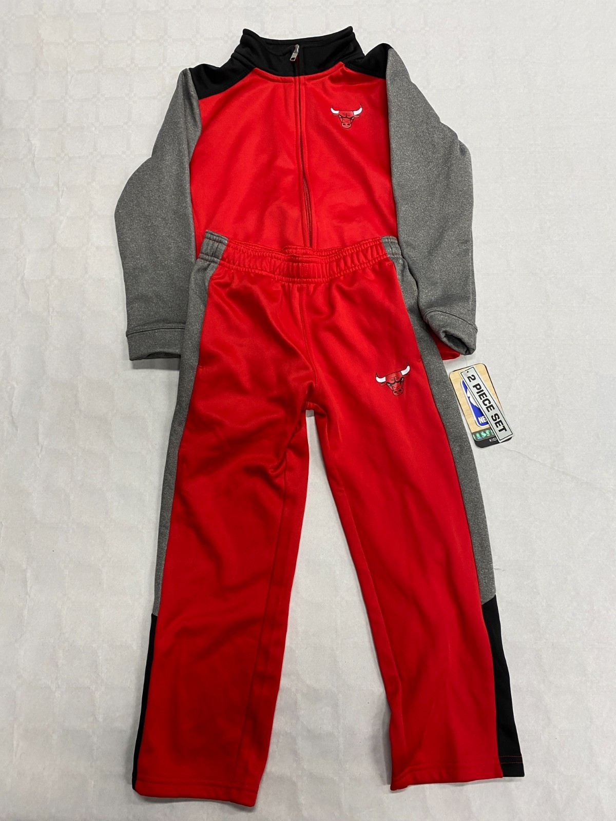 Conjunto NBA Chicago Bulls Chaqueta + Pantalón Bebé 12 Meses