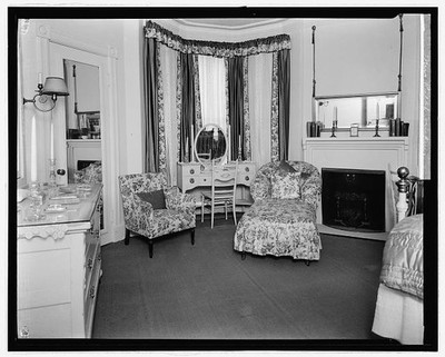 Mrs. Ralph Jenkins,house,Residence,Dwelling,Home,c1920,National Photo Company