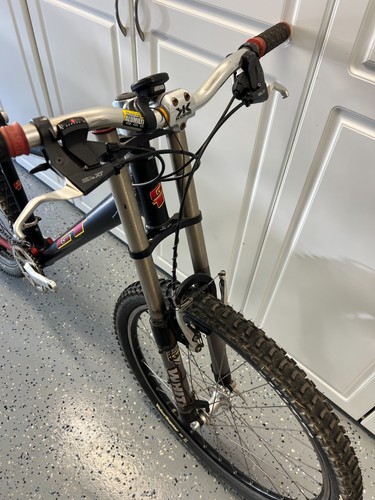GT LTS 1997 Classic FULL SUSPENSION MOUNTAIN BIKE - Picture 4 of 5