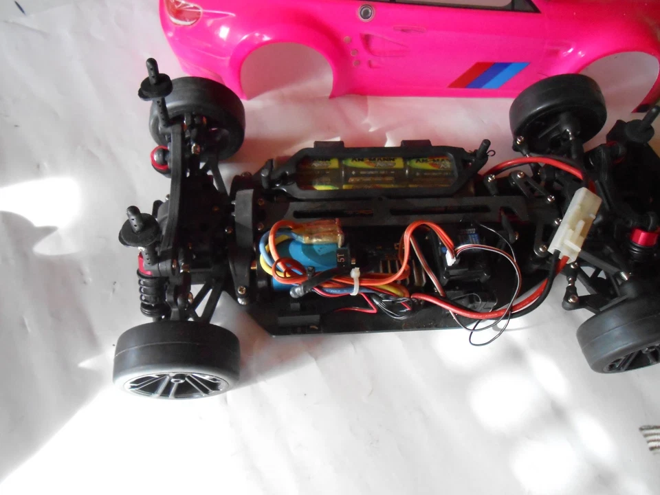 Reely BMW Onroad Glattbahner Allrad 1: 10 - Bild 4 von 4