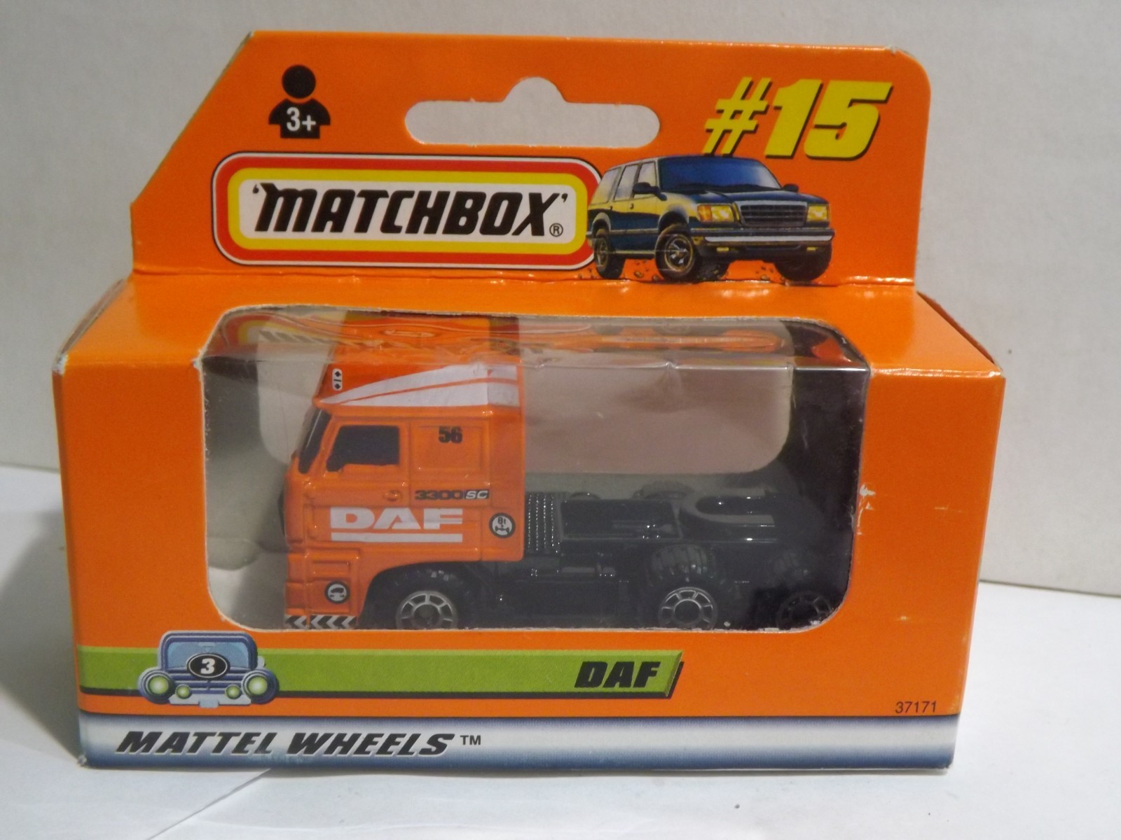 1998 Matchbox DAF Orange Semi Truck # 15 New In Box