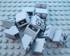 LEGO Lot of 12 Light Bluish Gray 2x2 Inverted Creator Slope Pieces