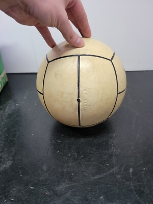 VINTAGE AMF VOIT ENDURO ODDICIAL CV4 SOCCER/VOLLEYBALL