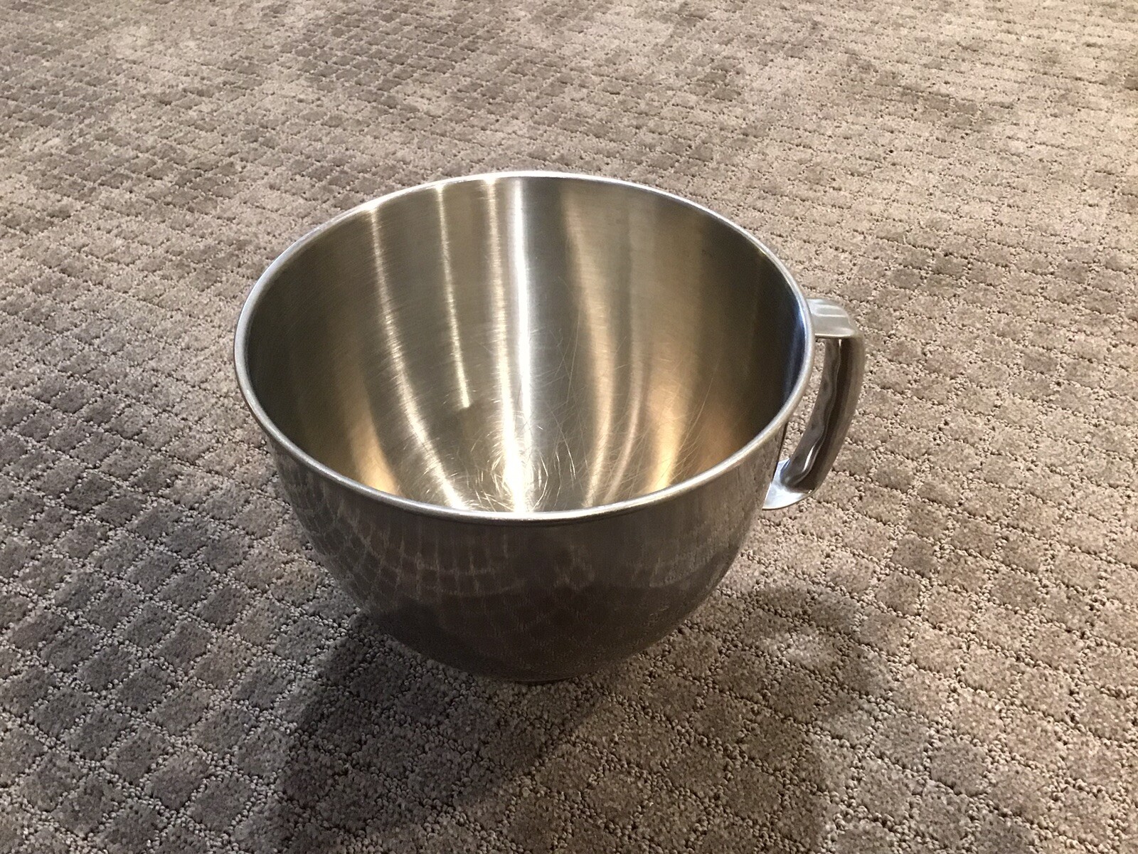 KitchenAid KSM150 5 Qt Stainless Steel Mixing Bowl with Handle and Twist Lock-image