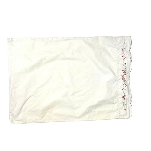 1 Vintage Ivory Red Pillowcase Scallop Edge 100% Cotton Luxury Floral Primitive - Picture 2 of 5