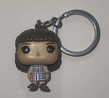 Stranger Things Eleven Figura Vinilo Funko Pop Llavero Bolsillo Temporada 4