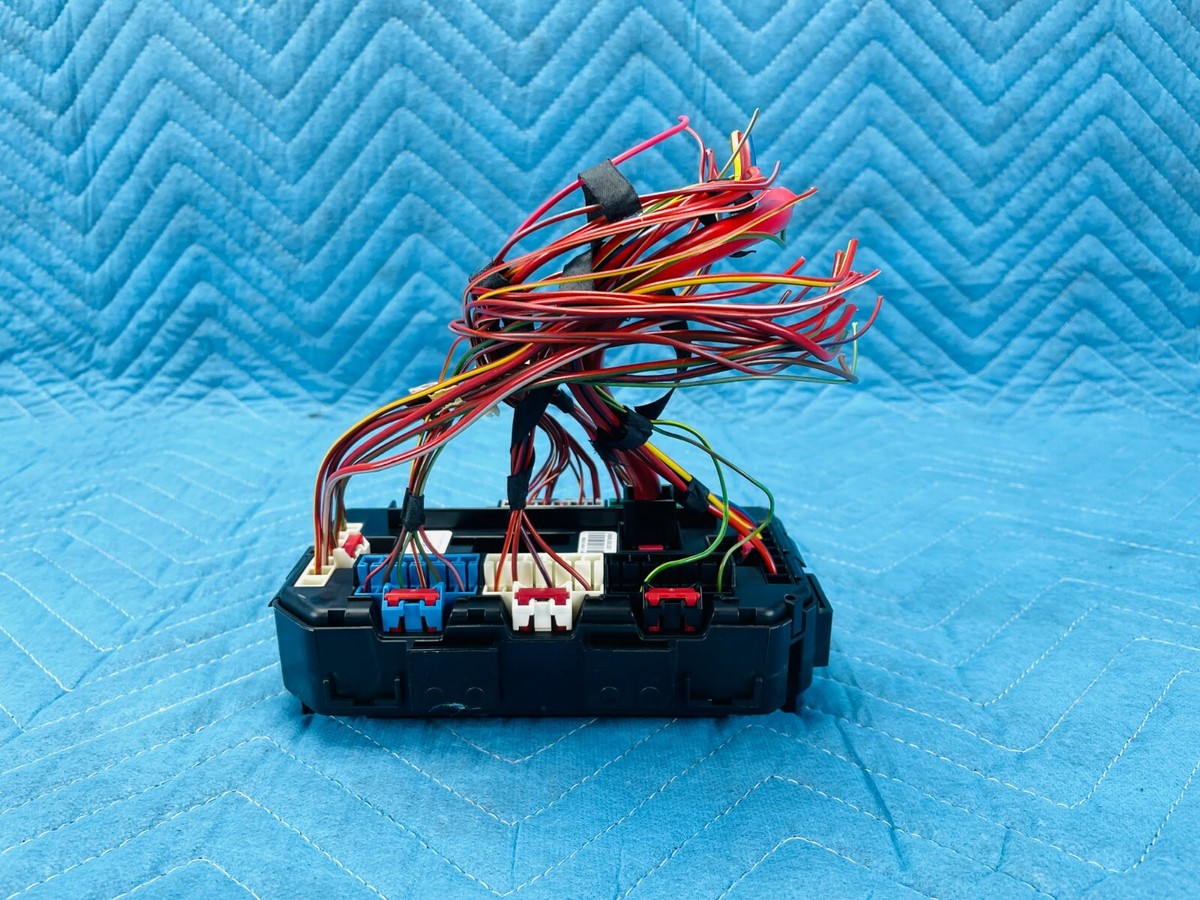 Genuine BMW 61149224866 Front Power Distribution Fuse