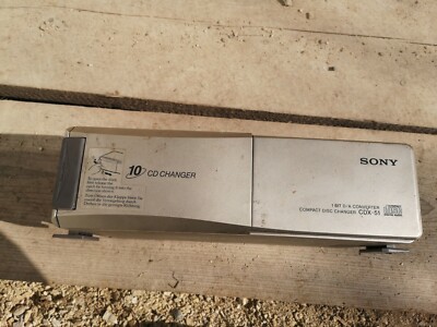SONY COMPACT DISC CHANGER CDX-51 DC: 12V 1 Bit D/A CONVERTER 3-19-454-02
