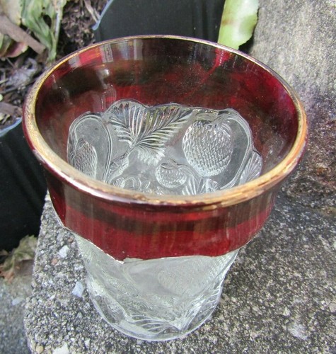 VTG Cranberry Flash Color Ruby rim/Pattern Glass Tumbler Strawberry Pattern 4" - Picture 3 of 5