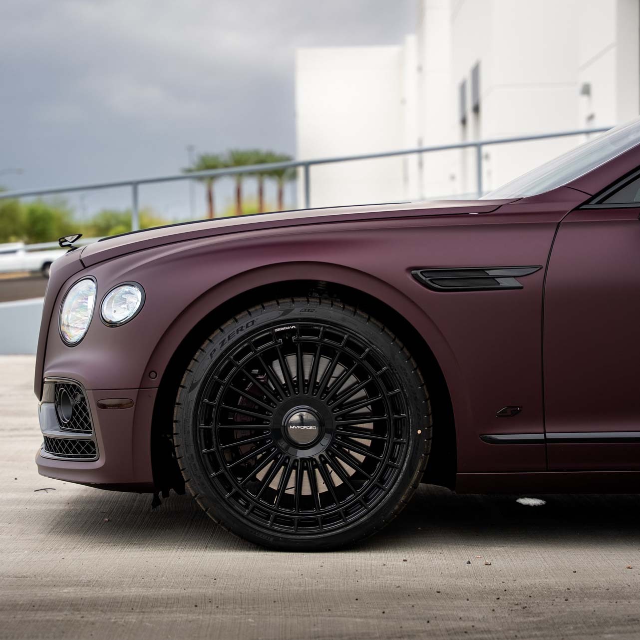 Bentley Continental Front Wheel Black