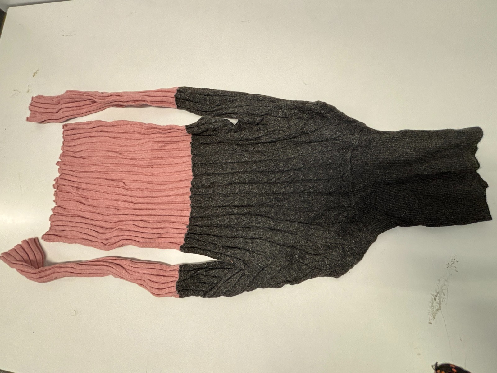 Vertigo Size medium Paris Cable Split Turtleneck … - image 4