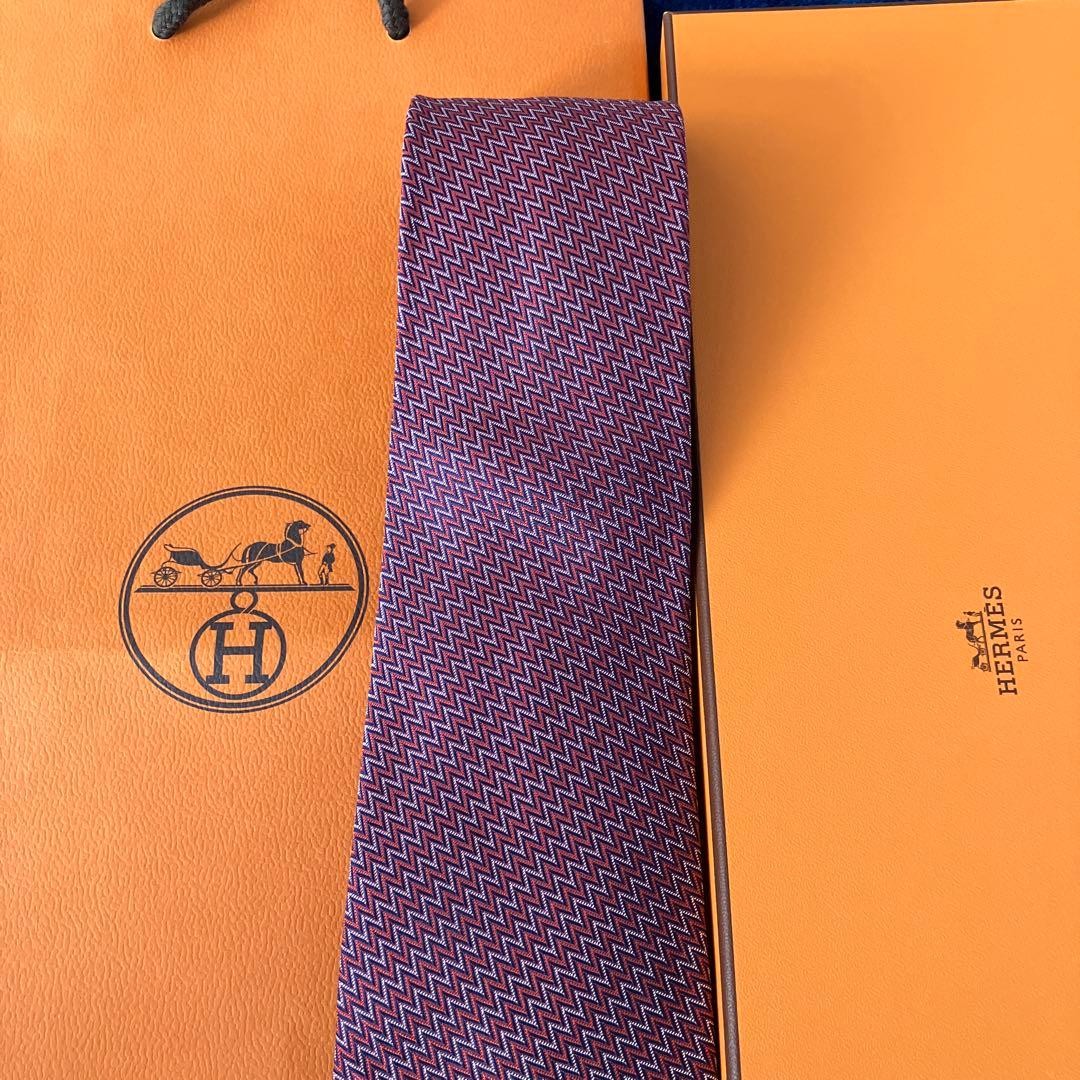 Hermes Silk Tie Zigzag Pattern Elegant Necktie Un… - image 3