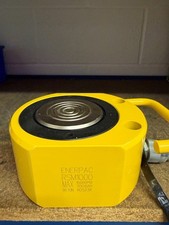 RSM1000, 98.1 ton Capacity, .63 in Stroke, Low Height Hydraulic Cylinder