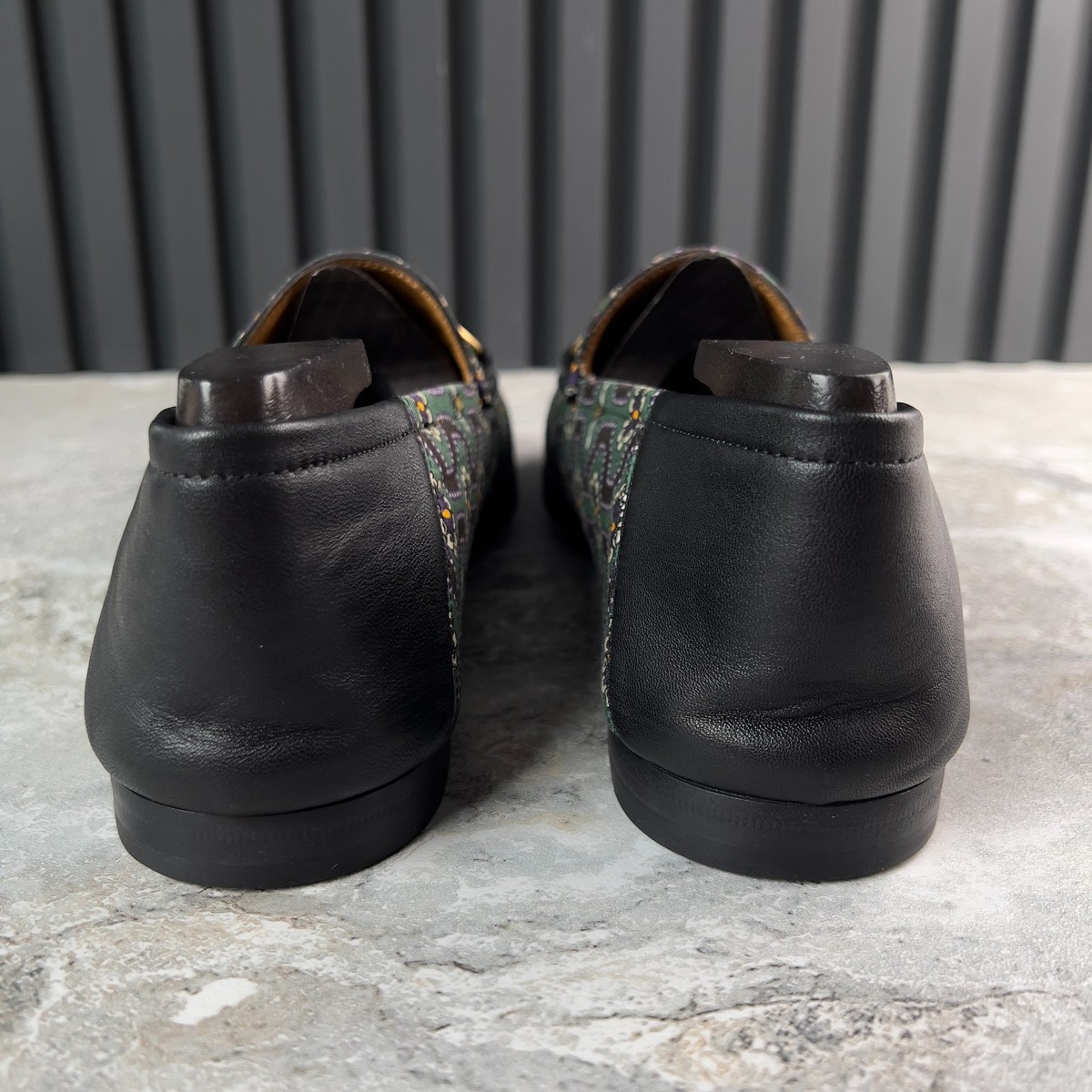 Gucci Canvas Bees Print Horsebit Brixton Loafers Green 7.5 G  display picture 2