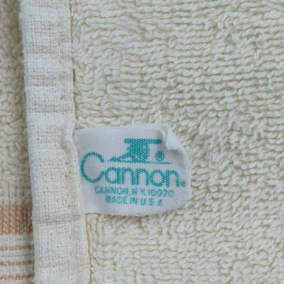 Toalla de baño vintage Cannon - beige a rayas crema lisa - Hecha en EE. UU. - 47 X 24 pulgadas Foto 2 de 4