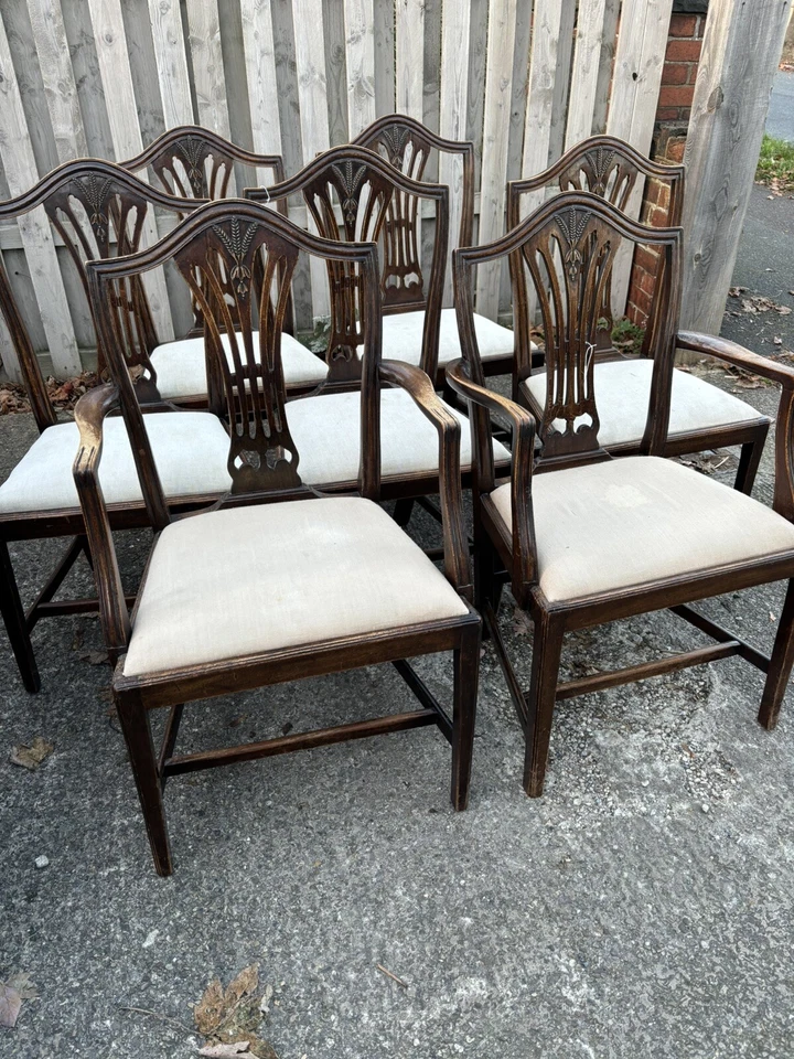Juego de 7 sillas de comedor georgianas Foto 2 de 4