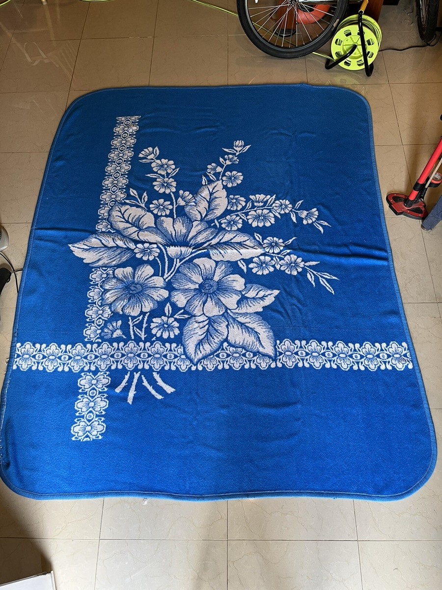 Vintage San Marcos Cobija Reversible Blanket Blue Flower Blossoms