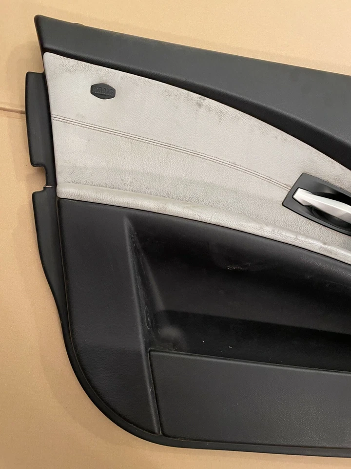 BMW E60 M5 Driver Side Door PANEL White Leather Door Card Insert Front DF Trim - Imagem 2 de 4